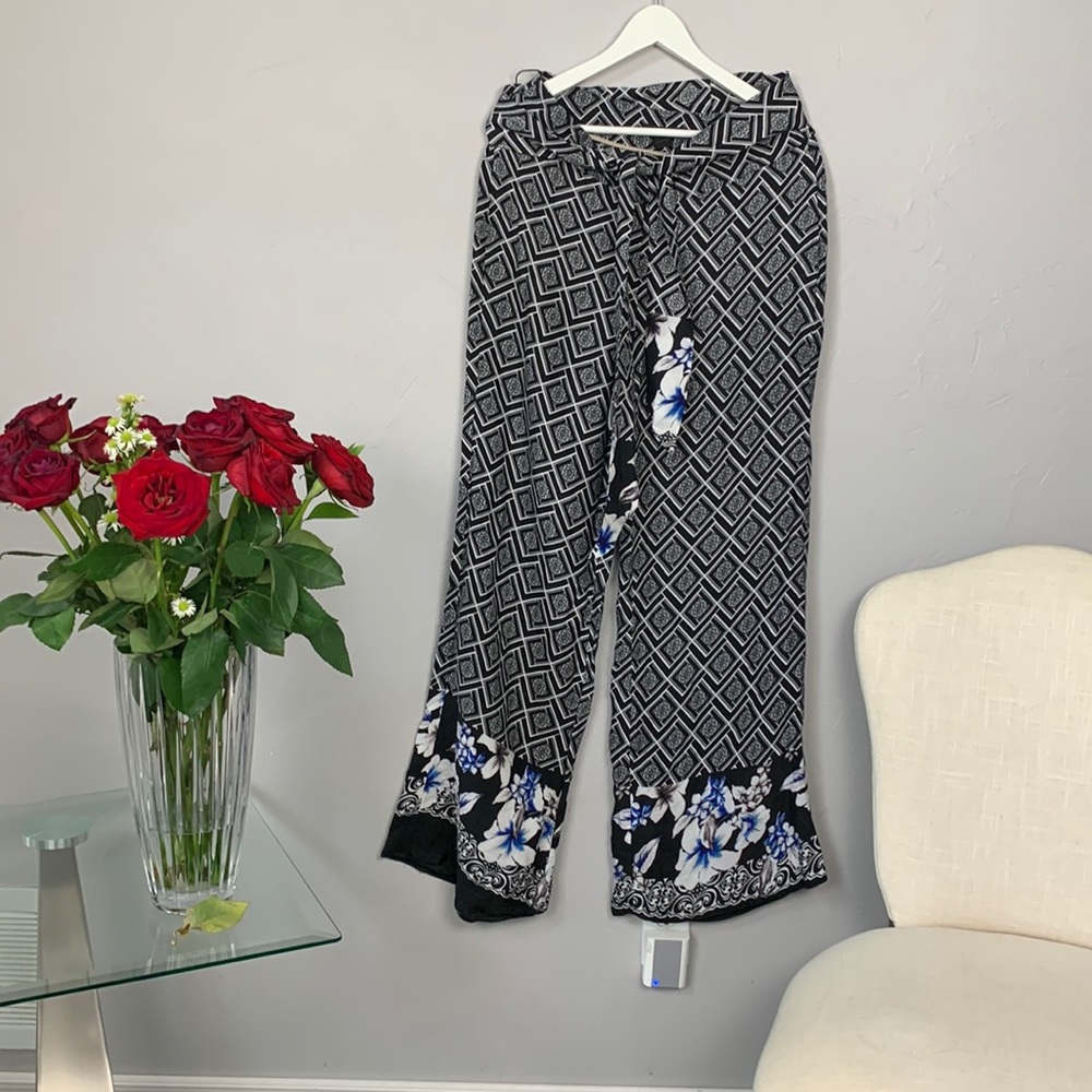 White House Black Market Palazzo Pant